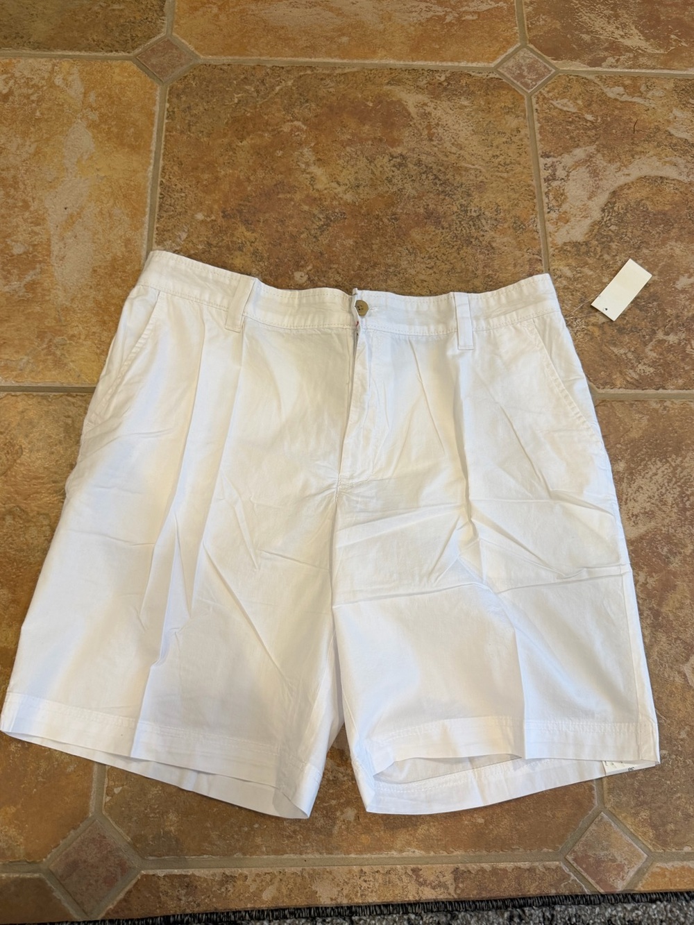 Men's IZOD White Casual Cotton Shorts